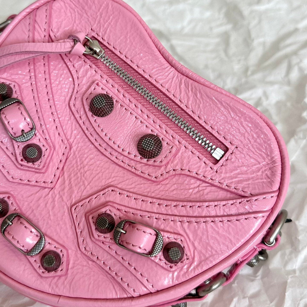 Heart-Shaped Cowhide Leather Crossbody Bag – Chain Strap